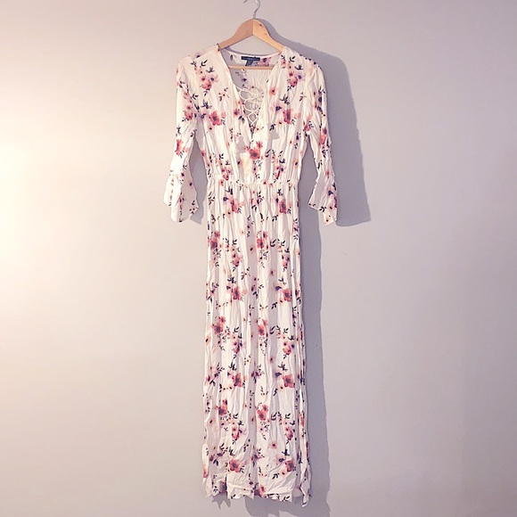 Woman’s Flowing Boho Floral Dress - Picture 2 of 6
